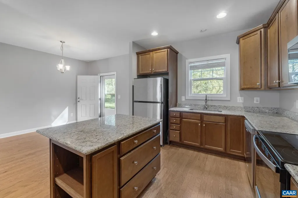1610 Kempton Place Charlottesville VA 22911