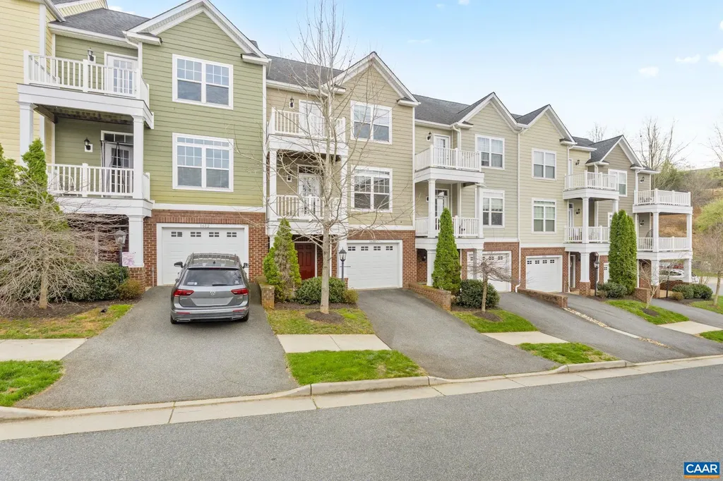 1610 Kempton Place Charlottesville VA 22911