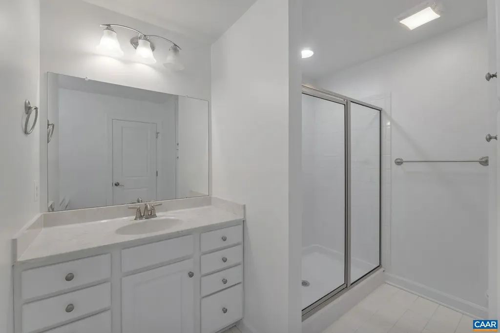 1610 Kempton Place Charlottesville VA 22911