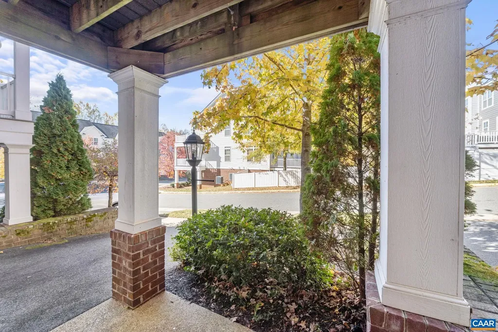 1610 Kempton Place Charlottesville VA 22911