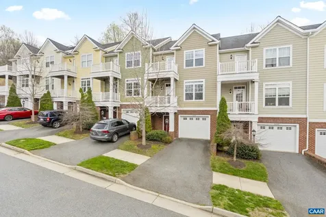 1610 Kempton Place Charlottesville VA 22911