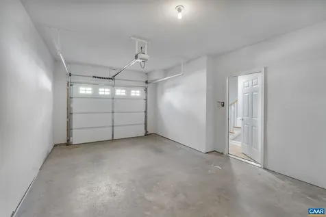 1610 Kempton Place Charlottesville VA 22911