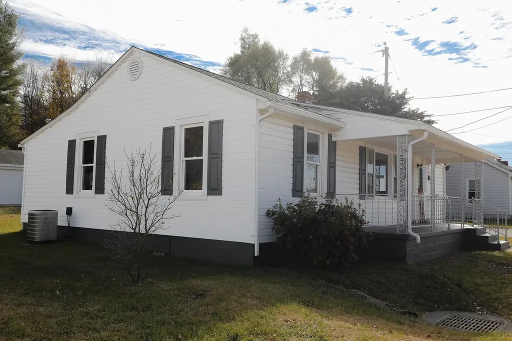 10 Bradley Lane Waynesboro VA 22980