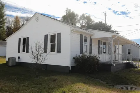 10 Bradley Lane Waynesboro VA 22980