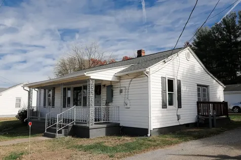 10 Bradley Lane Waynesboro VA 22980