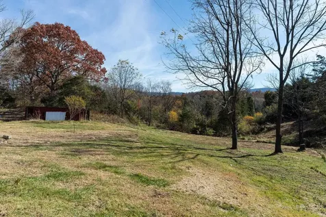 5818 Lee Jackson Highway Greenville VA 24440