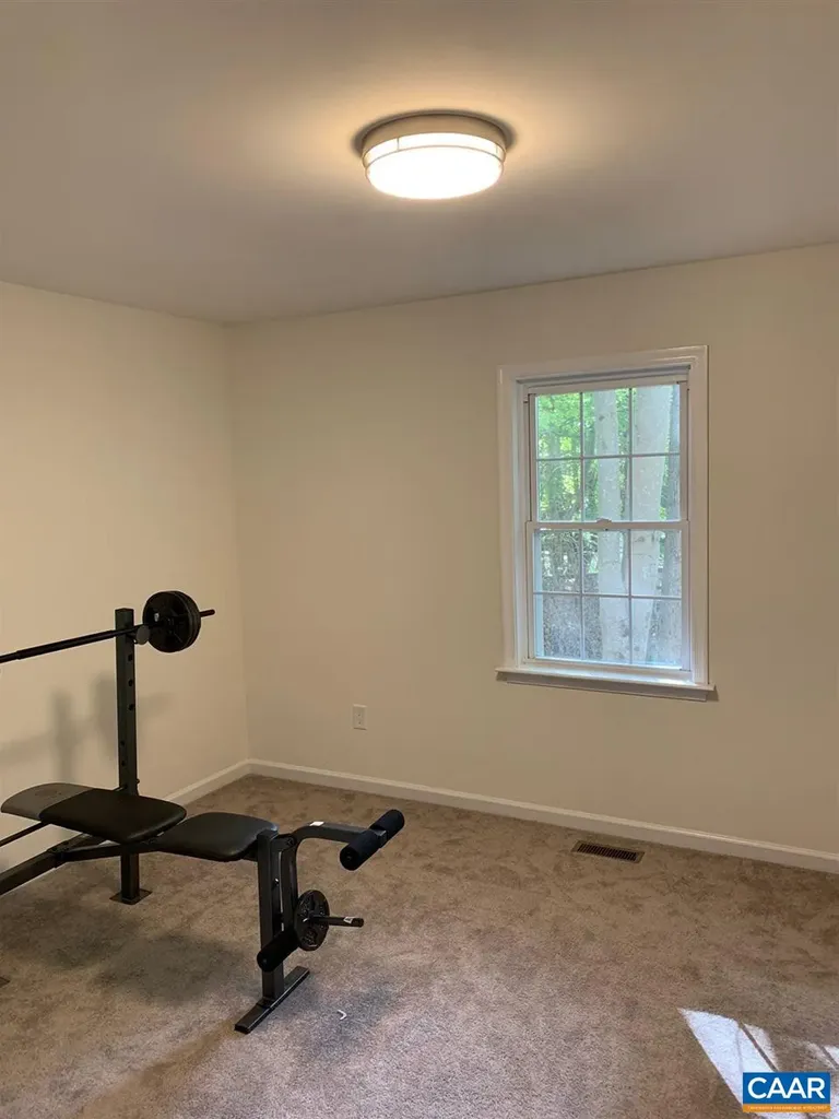 52 Riverside Drive Palmyra VA 22963