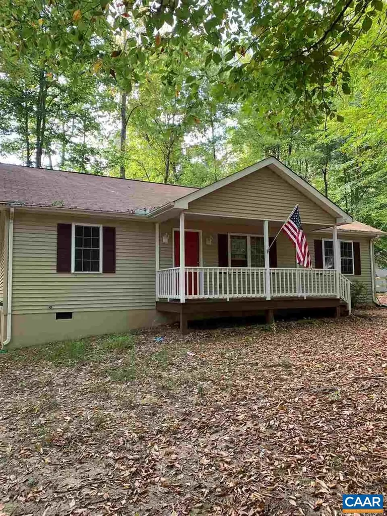 52 Riverside Drive Palmyra VA 22963