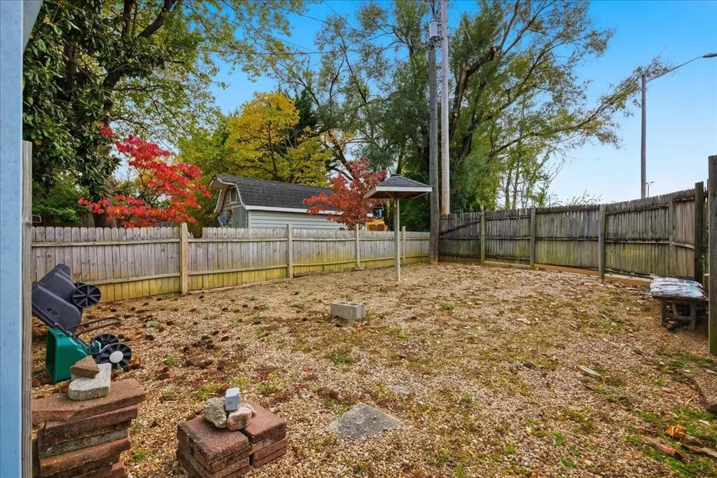 811 Spotswood Drive Harrisonburg VA 22801