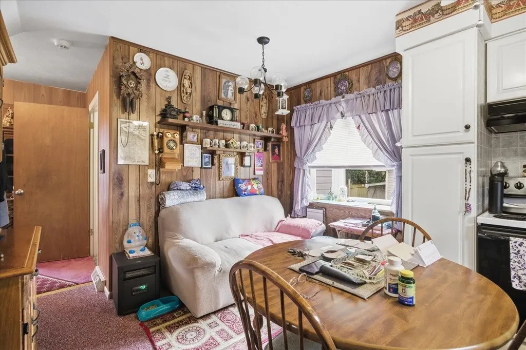 811 Spotswood Drive Harrisonburg VA 22801