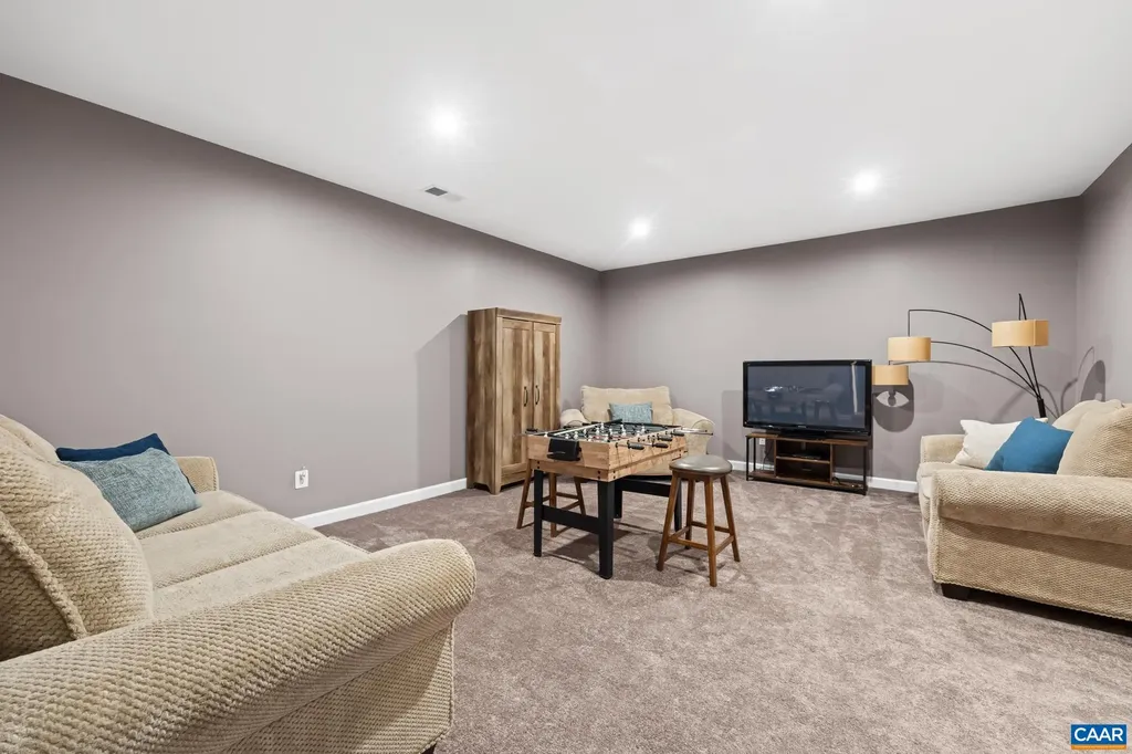 3490 Thicket Run Place Charlottesville VA 22911