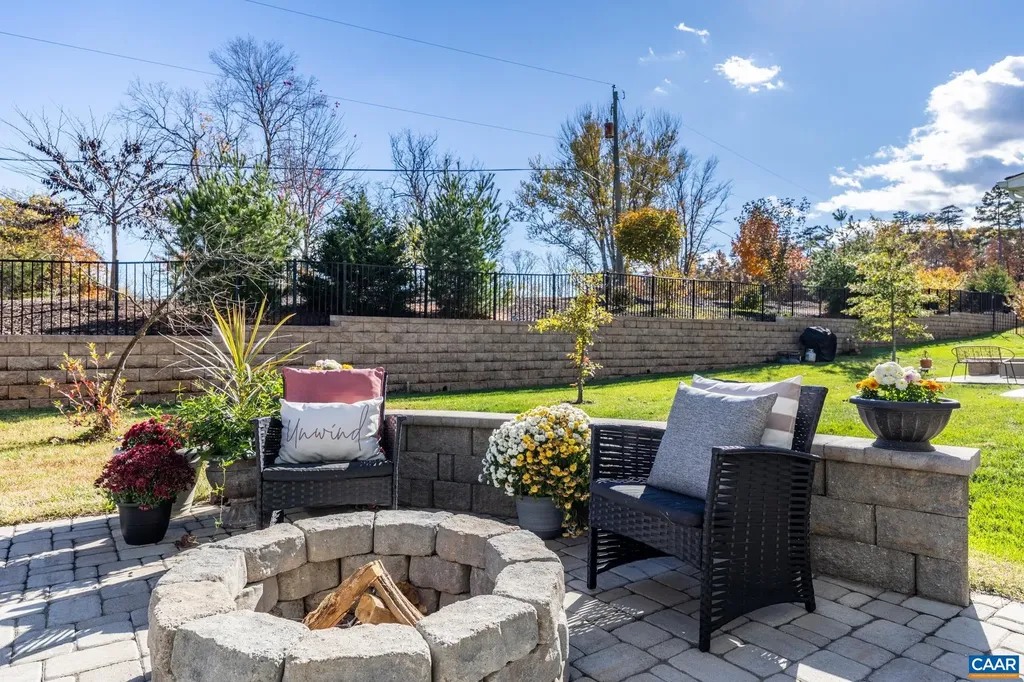 3490 Thicket Run Place Charlottesville VA 22911