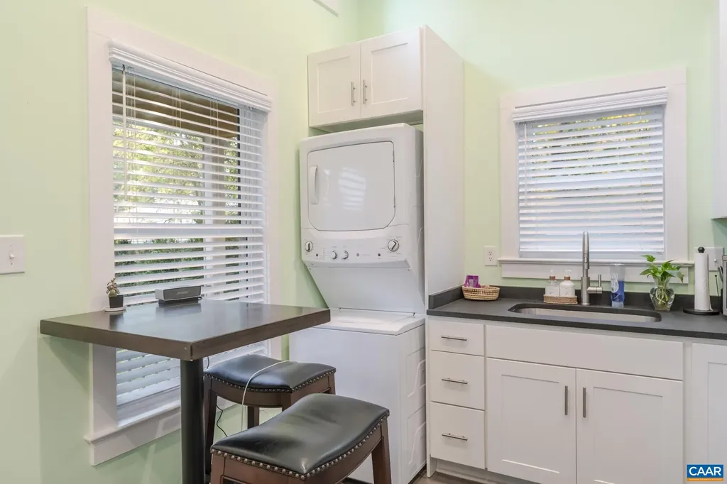 203 Raymond Avenue Charlottesville VA 22903