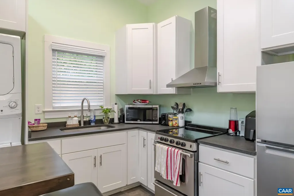 203 Raymond Avenue Charlottesville VA 22903