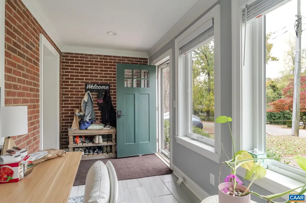 203 Raymond Avenue Charlottesville VA 22903