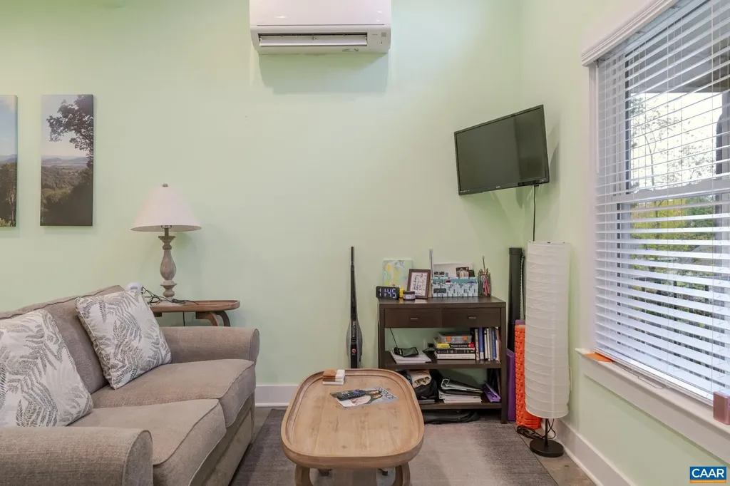 203 Raymond Avenue Charlottesville VA 22903