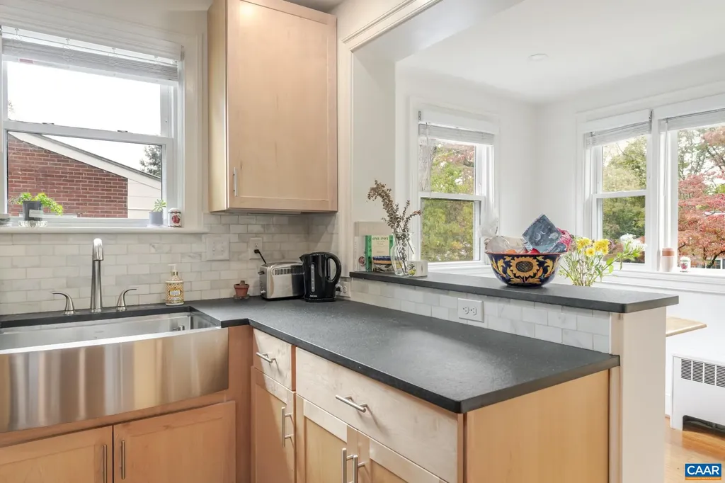 203 Raymond Avenue Charlottesville VA 22903