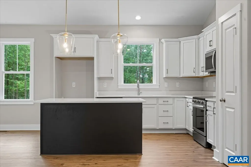 1646 Jerusalem Church Road Scottsville VA 23921