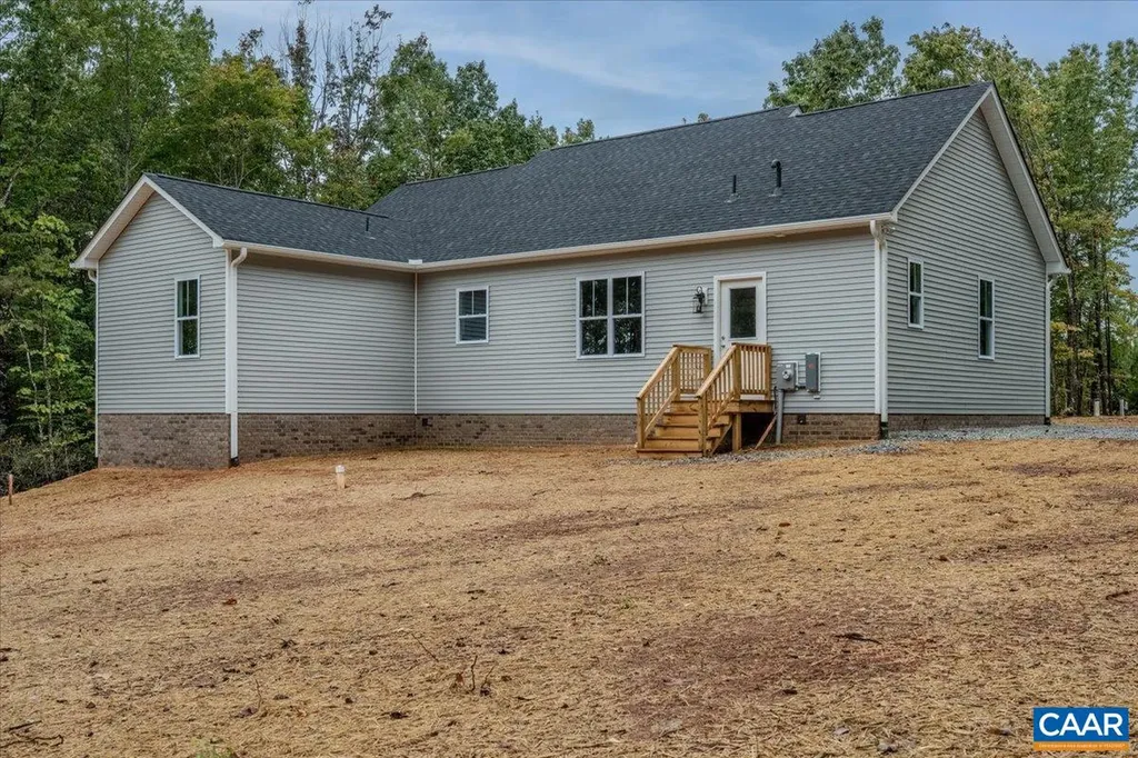 1646 Jerusalem Church Road Scottsville VA 23921