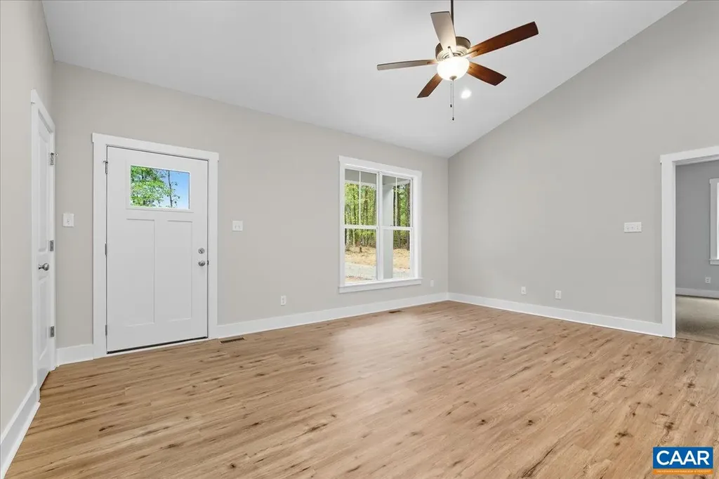 1646 Jerusalem Church Road Scottsville VA 23921