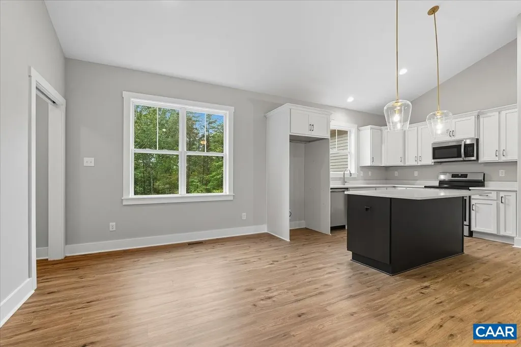 1646 Jerusalem Church Road Scottsville VA 23921