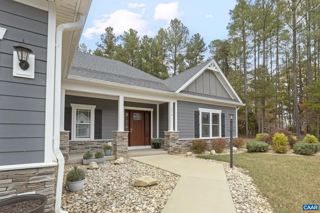 1274 Bear Island Parkway Zion Crossroads VA 22942