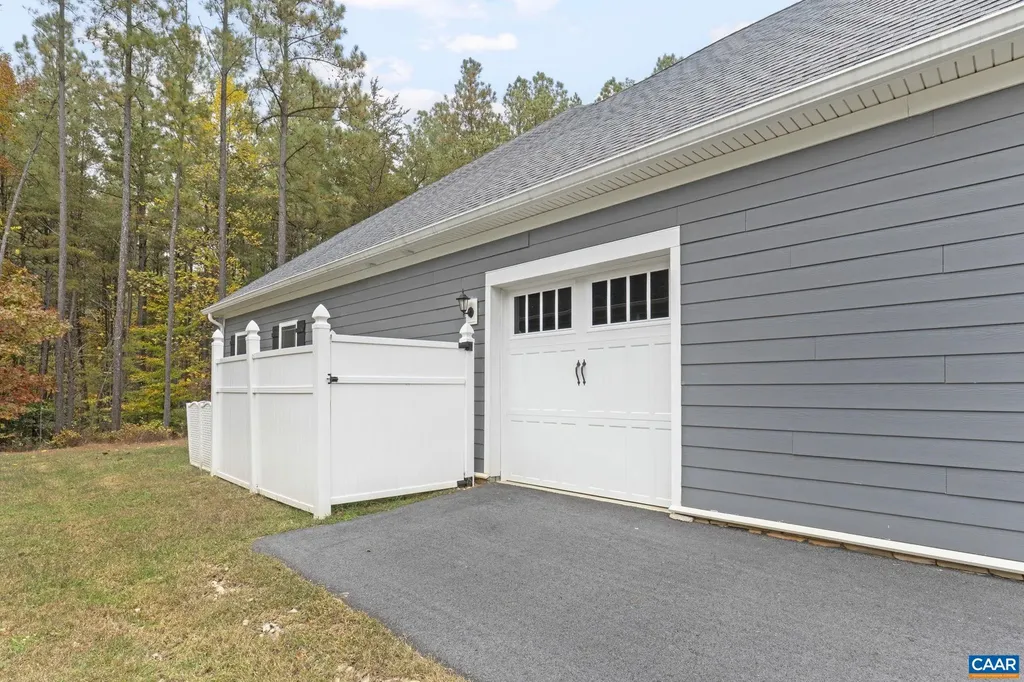 1274 Bear Island Parkway Zion Crossroads VA 22942