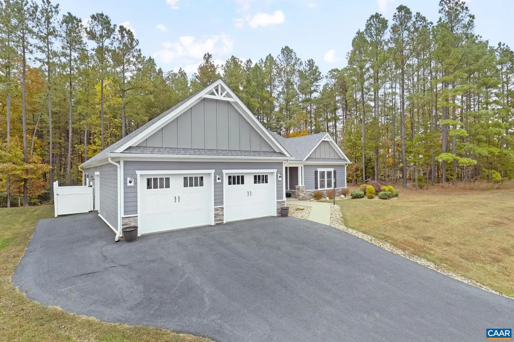 1274 Bear Island Parkway Zion Crossroads VA 22942