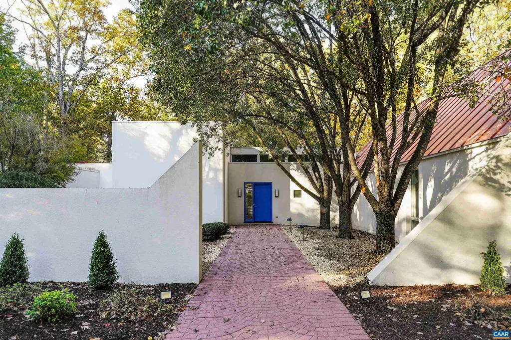 2990 Beau Mont Farm Road Charlottesville VA 22901