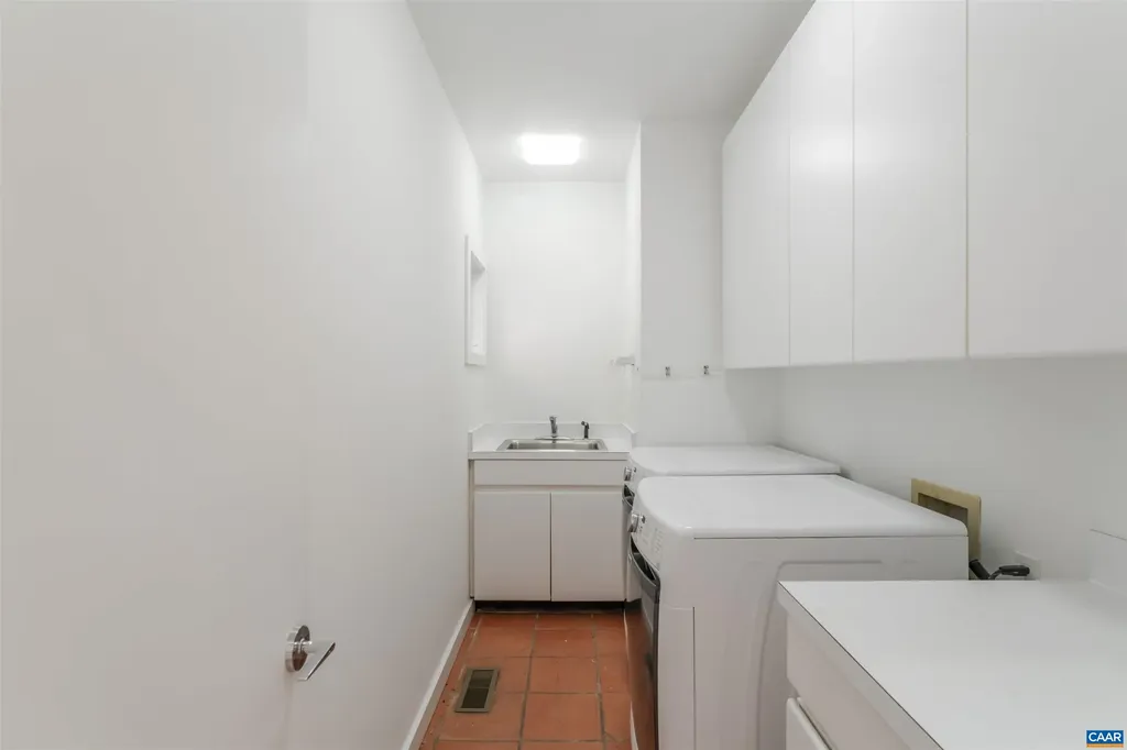 2990 Beau Mont Farm Road Charlottesville VA 22901