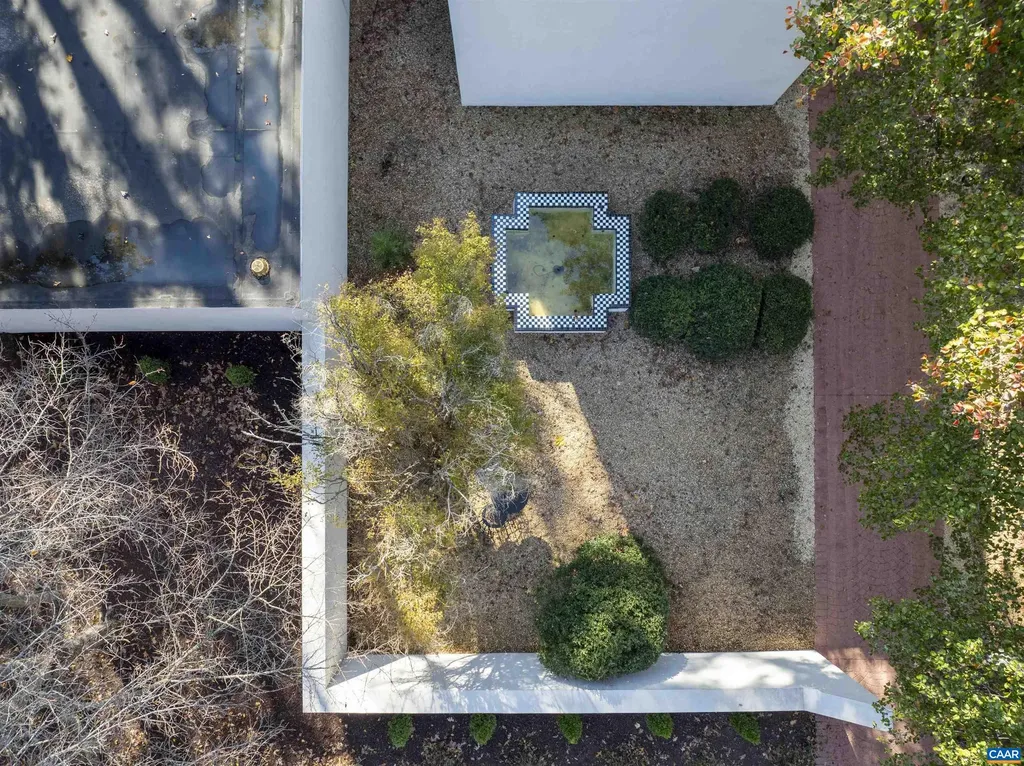 2990 Beau Mont Farm Road Charlottesville VA 22901