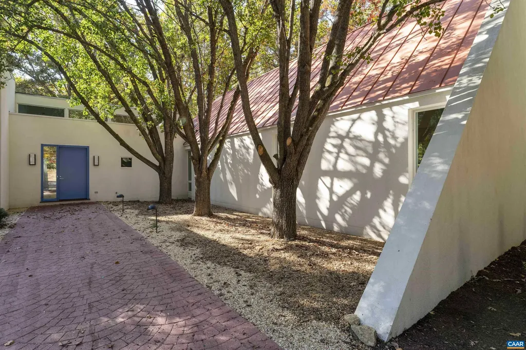 2990 Beau Mont Farm Road Charlottesville VA 22901