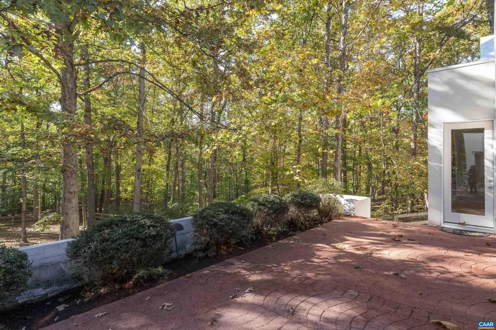 2990 Beau Mont Farm Road Charlottesville VA 22901