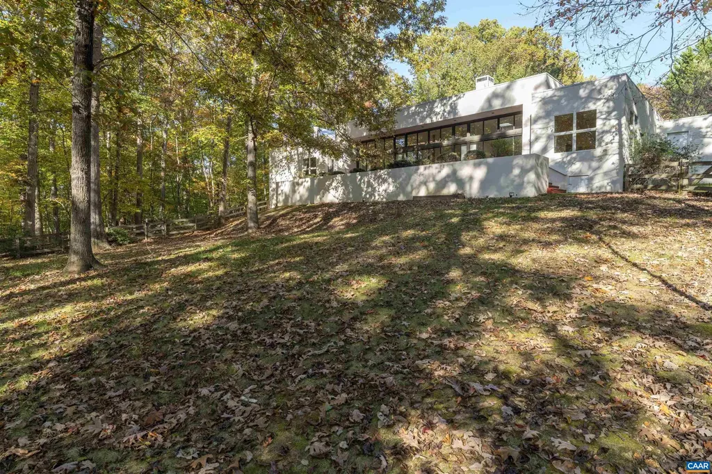 2990 Beau Mont Farm Road Charlottesville VA 22901