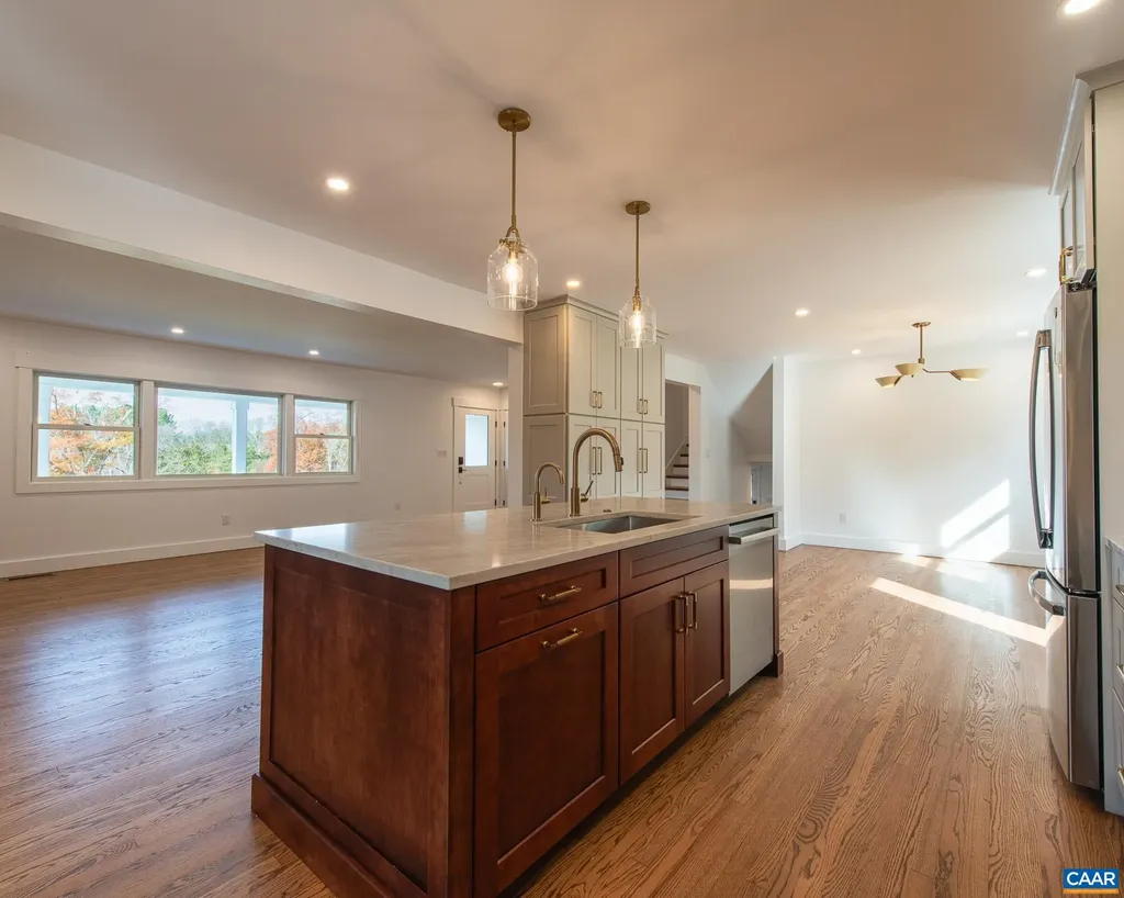 49 Canterbury Road Charlottesville VA 22903