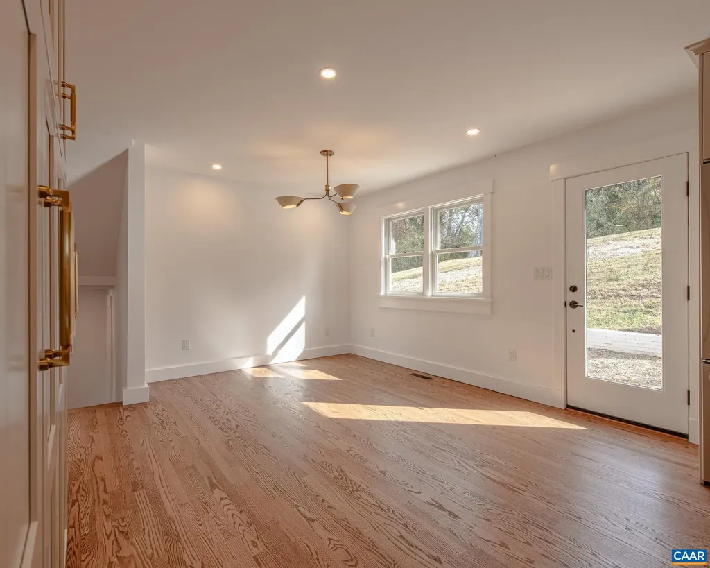 49 Canterbury Road Charlottesville VA 22903