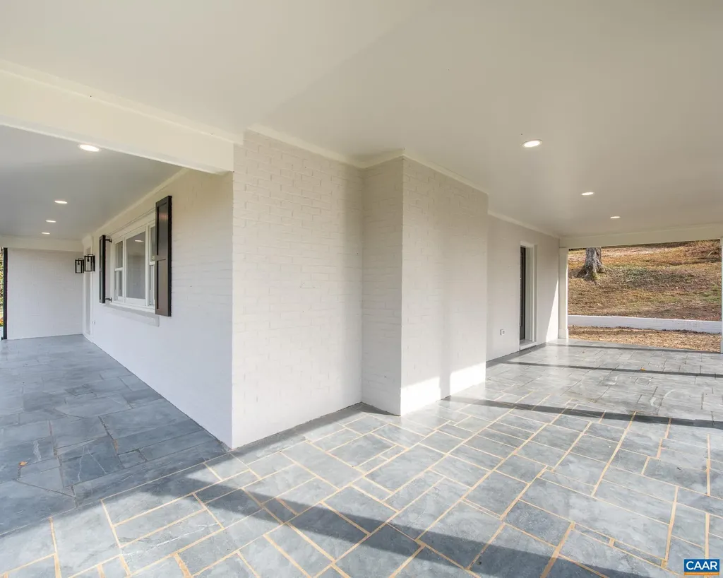 49 Canterbury Road Charlottesville VA 22903