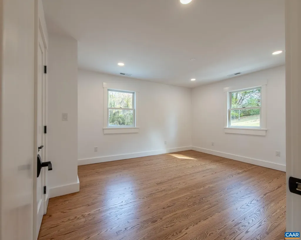 49 Canterbury Road Charlottesville VA 22903