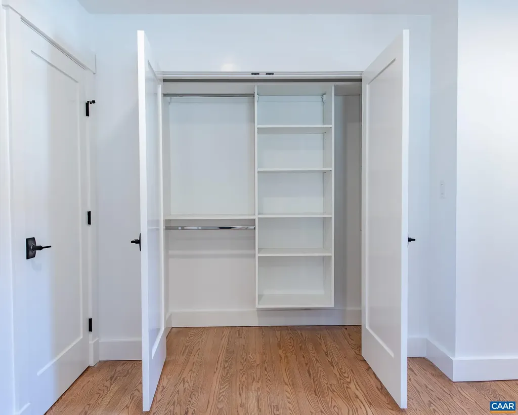 49 Canterbury Road Charlottesville VA 22903