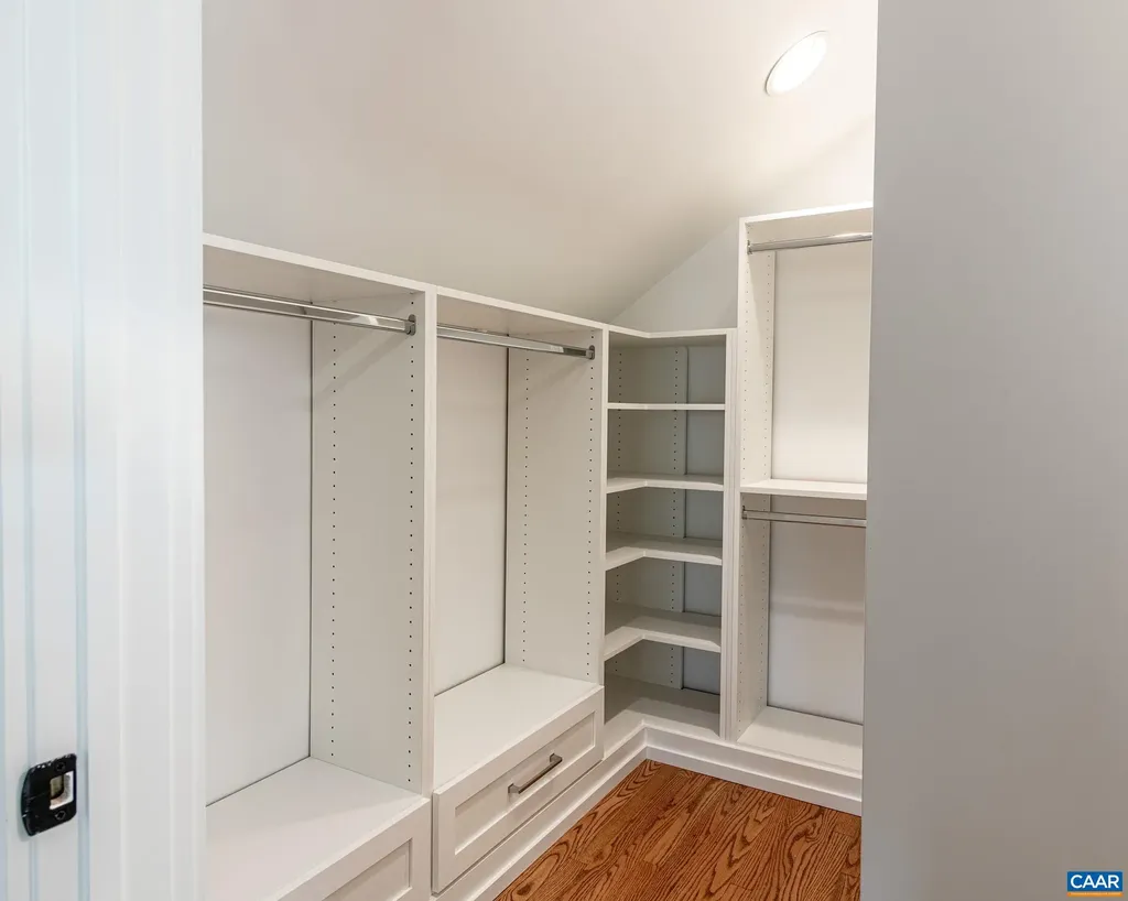 49 Canterbury Road Charlottesville VA 22903