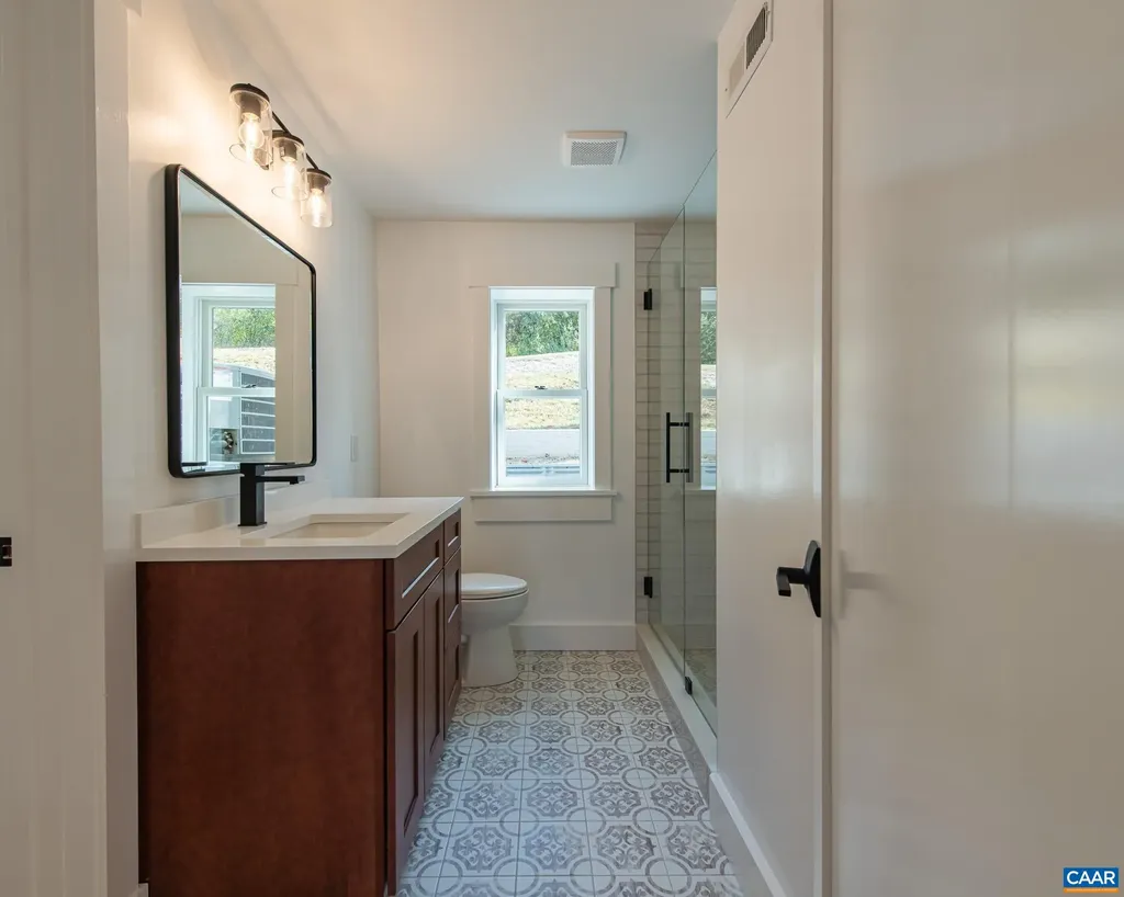 49 Canterbury Road Charlottesville VA 22903