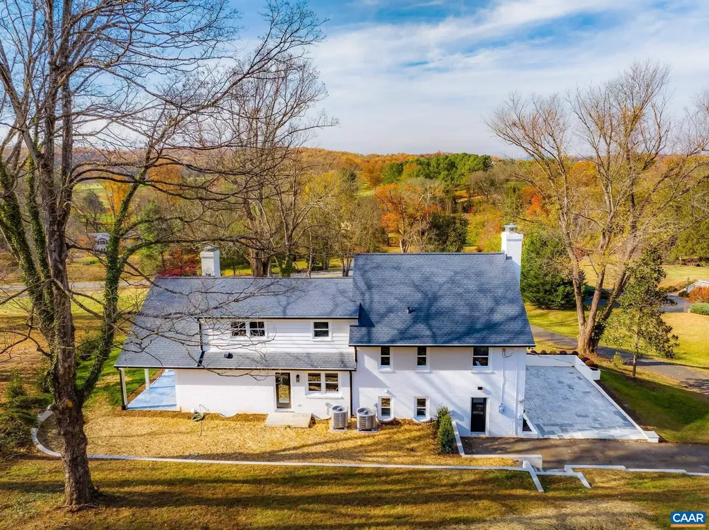 49 Canterbury Road Charlottesville VA 22903