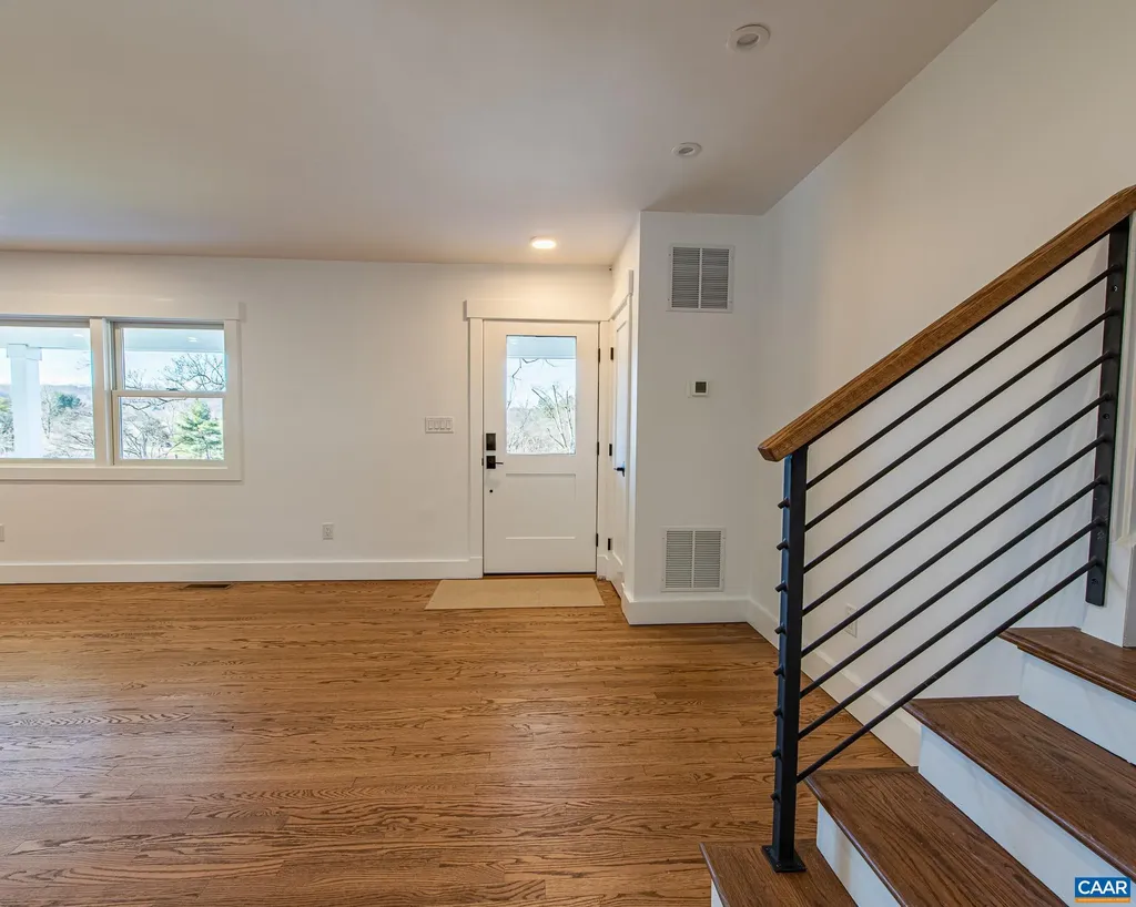 49 Canterbury Road Charlottesville VA 22903