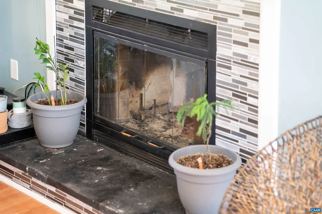 568 Branch Road Scottsville VA 24590