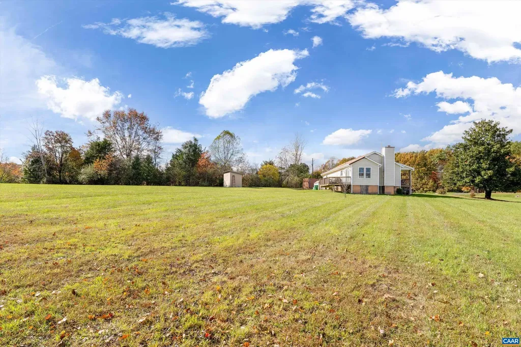 568 Branch Road Scottsville VA 24590