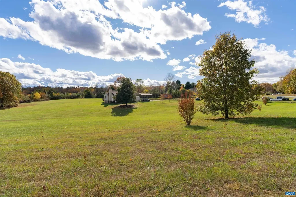 568 Branch Road Scottsville VA 24590