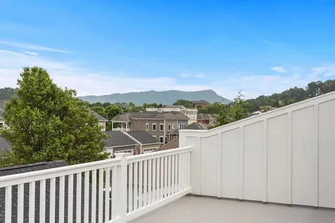 3251 Preston Shore Drive Rockingham VA 22801