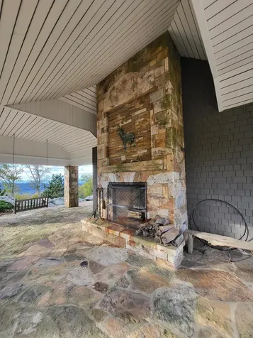 504 Airport Drive Hot Springs VA 24445