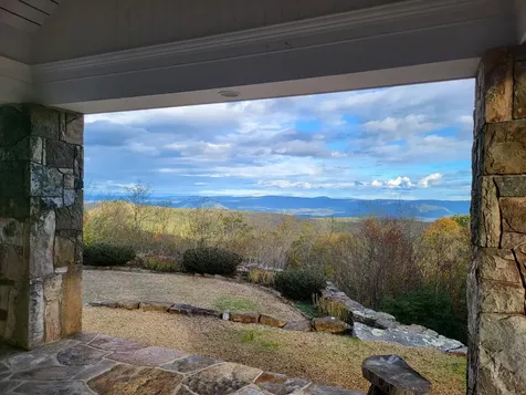504 Airport Drive Hot Springs VA 24445