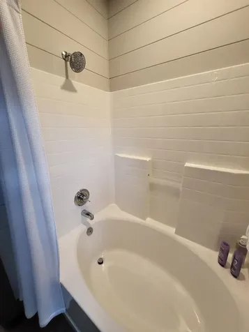 504 Airport Drive Hot Springs VA 24445